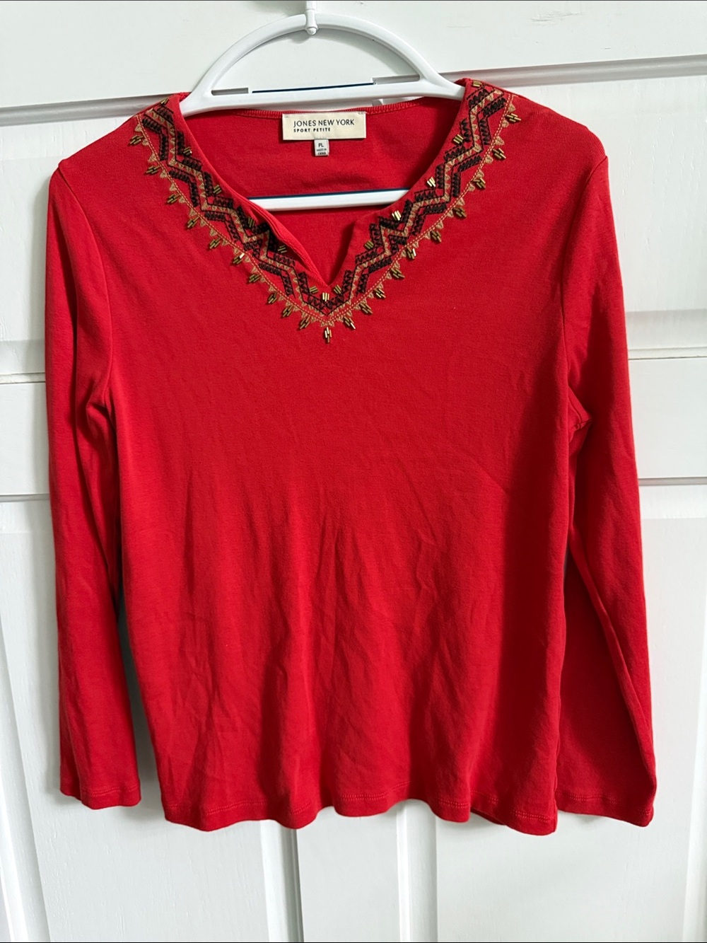 Jones New York Size Petite Lg. Red Long-Sleeve V-Neck Top with Embroidered Trim